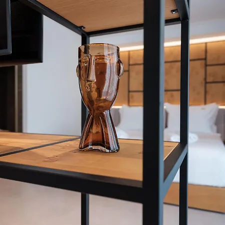 Sigma59 Dine & 4* 헐소니소스